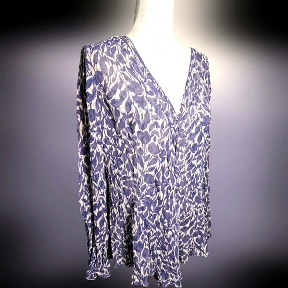 J-Jill Faux Wrap Crinkle Cloth, Crepe, Floral, V-Neck Rayon Blouse, Top Large - Picture 1 of 12